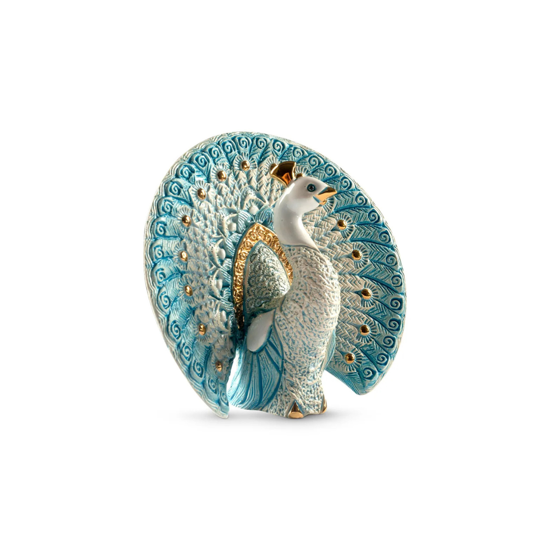 Figurine “White Peacock”