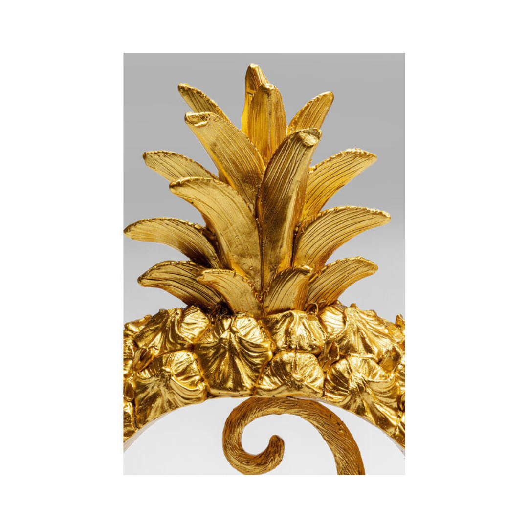 Figurine "Playing in the Pineapple"