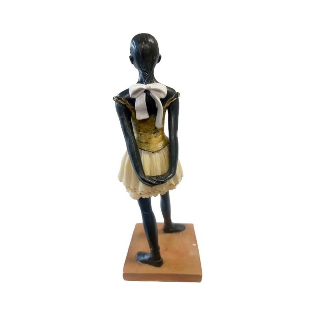 Sculpture “La Petite Danseuse de 14 Ans”