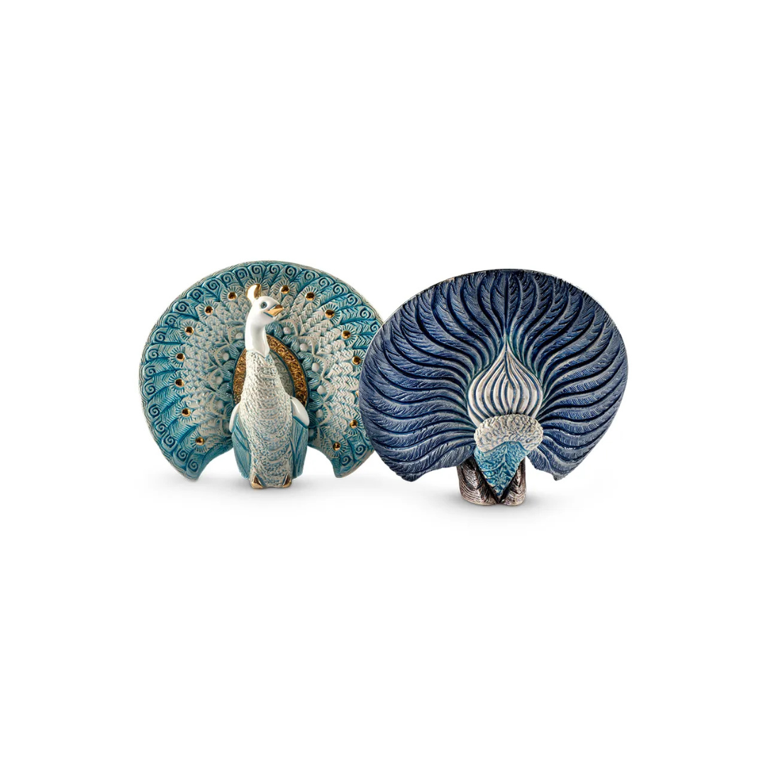 Figurine “White Peacock”