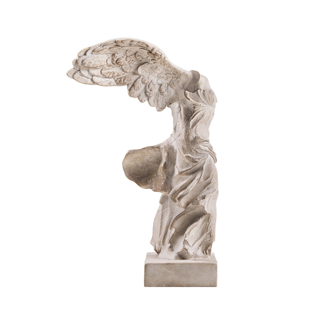 Sculpture “Victoire de Samothrace”