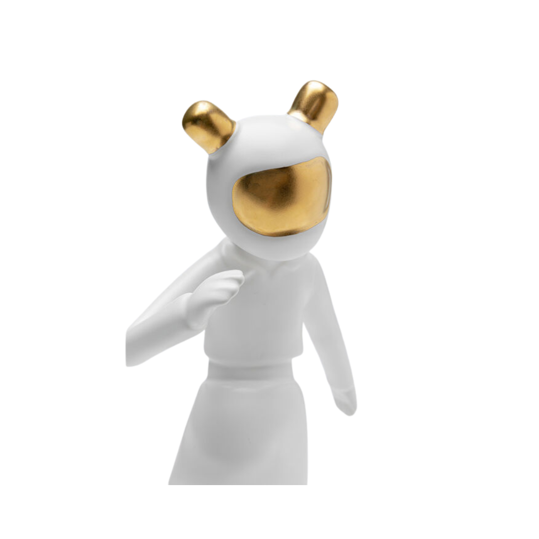Sculpture "Skating Astronaut"