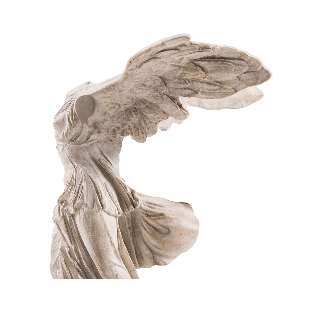 Sculpture “Victoire de Samothrace”